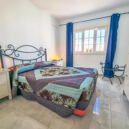 Bungalow Bellavista 13 - 3 Bed/2 Bath - 1 Toilet - Communal Pool - Wifi - Lejlighed